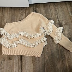 One shoulder sweater